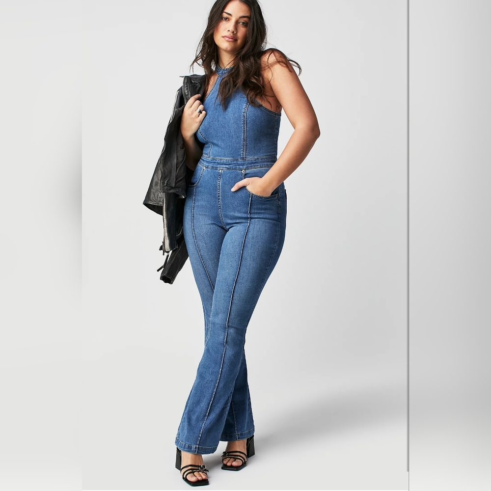 NWOT FREE PEOPLE WE THE FREE CRVY SYDNEY DENIM JUMPSUIT SIZEs 2, 6,8